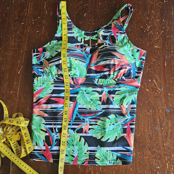 St. John's Bay Tropical Swimsuit Top Size 14 - Picture 12 of 12